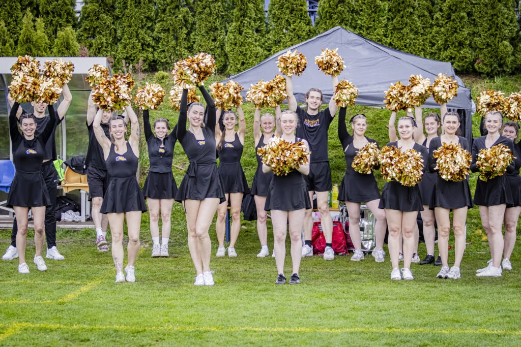 Stunt Force Academy Cheerteam nach Vienna Knights Gameday in Wien